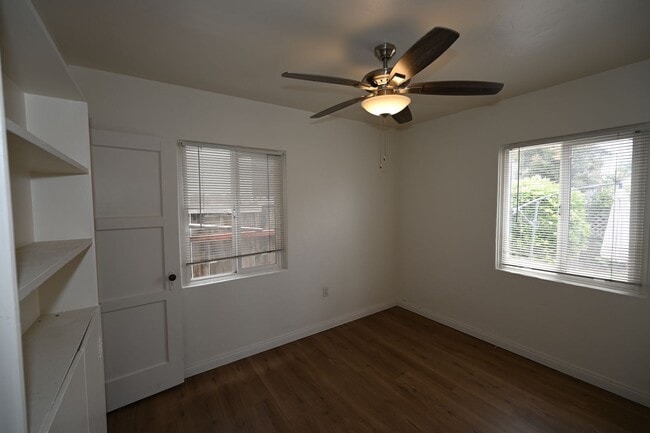 Building Photo - 1609diam