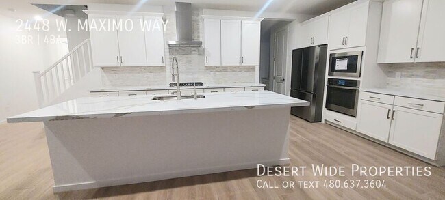 Building Photo - 2448 W Maximo Wy