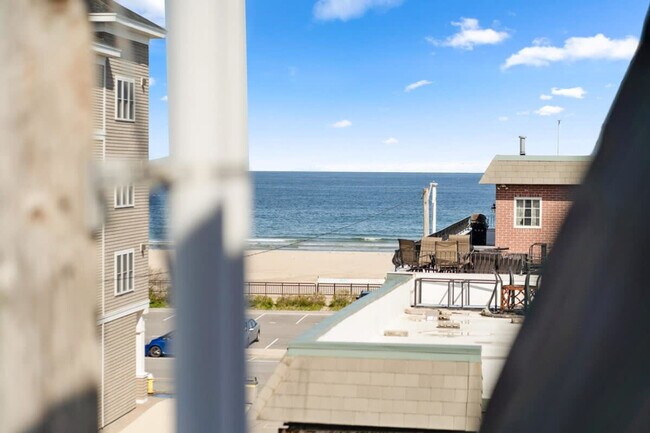 Building Photo - 15 K St