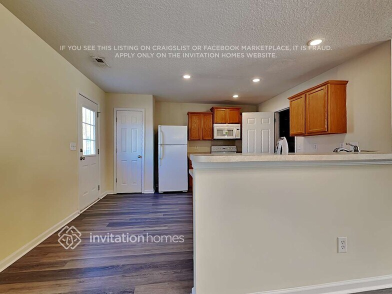 Building Photo - 1422 Moondance Ln