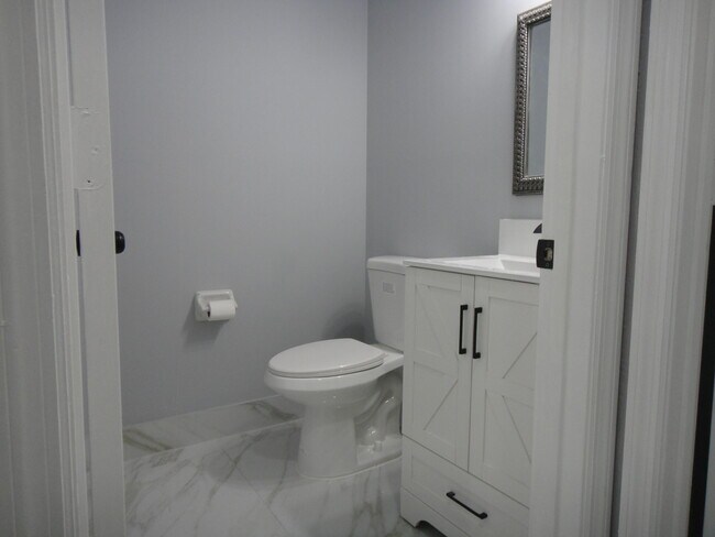 Building Photo - 2310 Shoma Ln