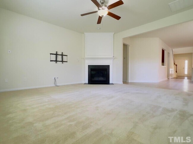 Building Photo - 4 Bedroom Single Family House for Rent - M...