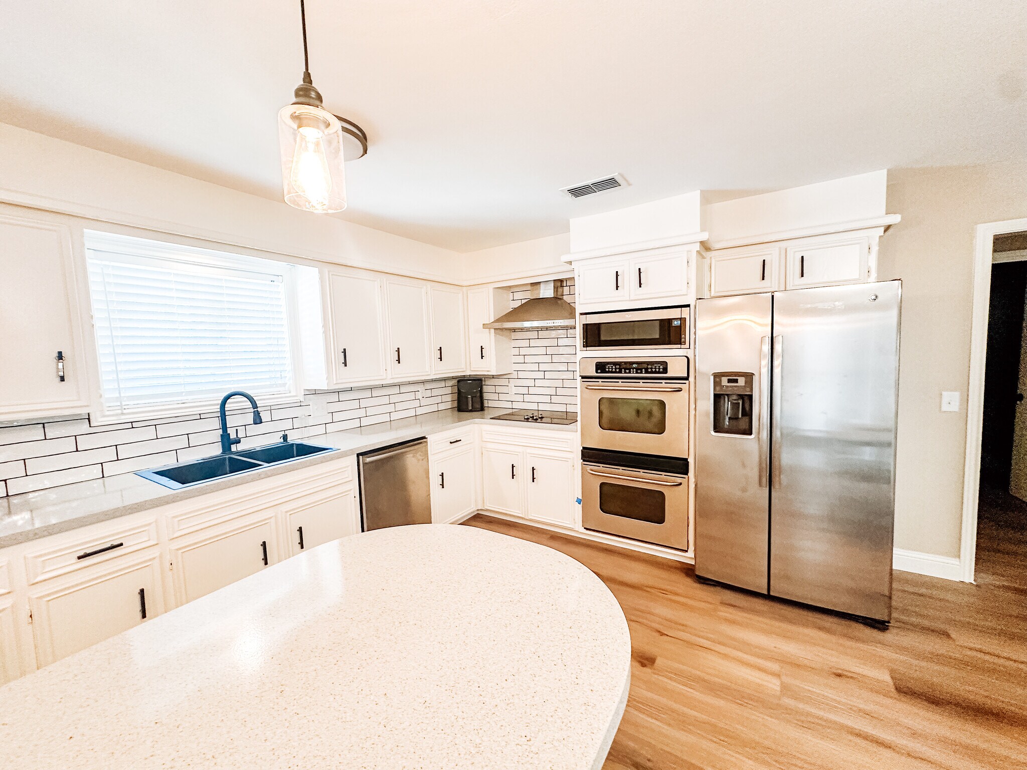 Building Photo - 5712 73rd St