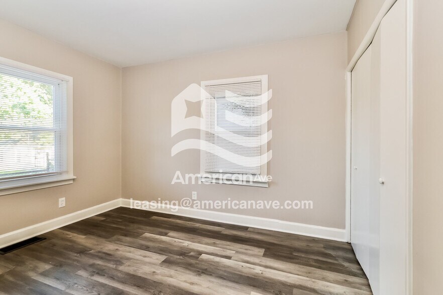 Building Photo - 1038 Lincoln Ave