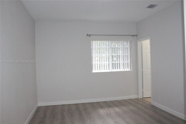 Building Photo - 3558 NW 29th Ct