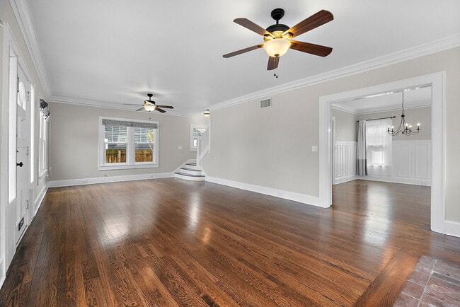 Building Photo - 134 22nd Ave N