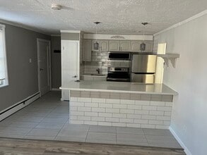 Building Photo - 18 West Ave