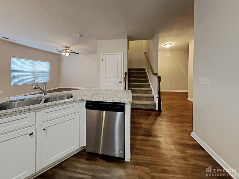 Building Photo - 2269 Wentworth Park Dr