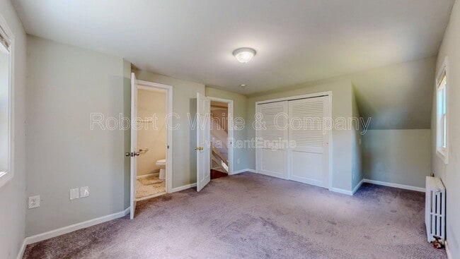 Building Photo - 677 Garfield Ave
