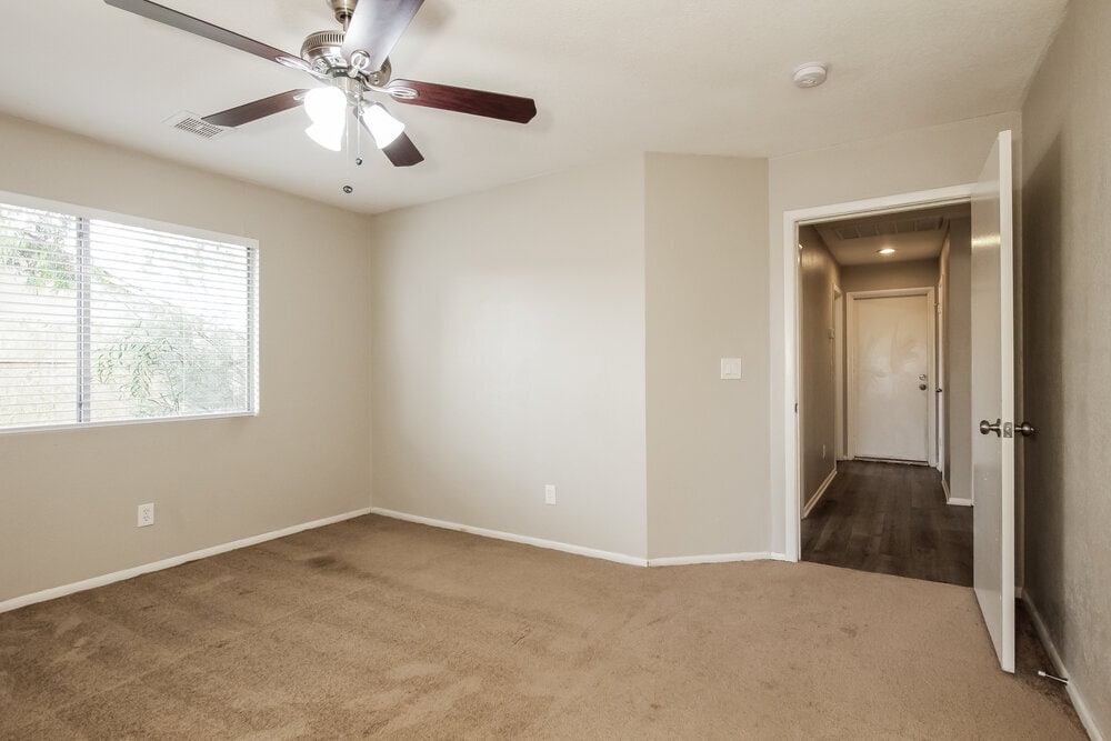 Building Photo - 6529 N 74th Dr