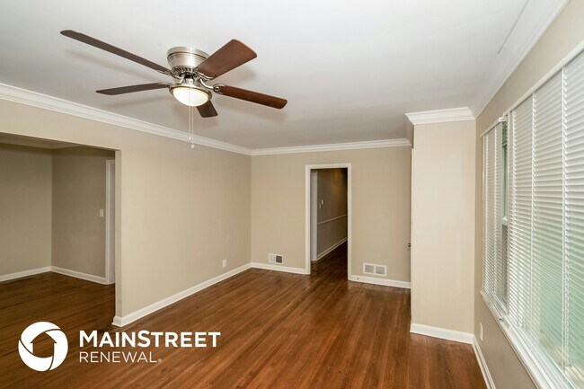Building Photo - 9248 Brookhurst Dr