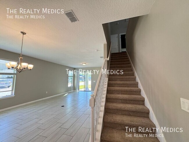 Building Photo - 16149 Mangrove Rd