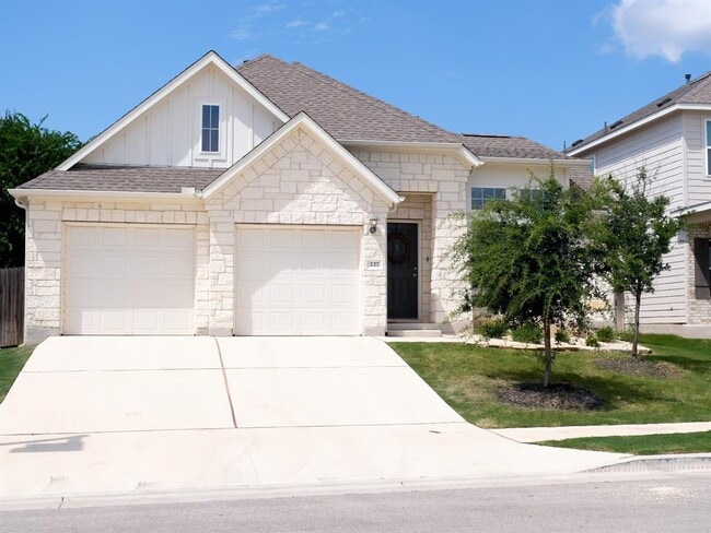 Primary Photo - 227 Long Canyon Ln