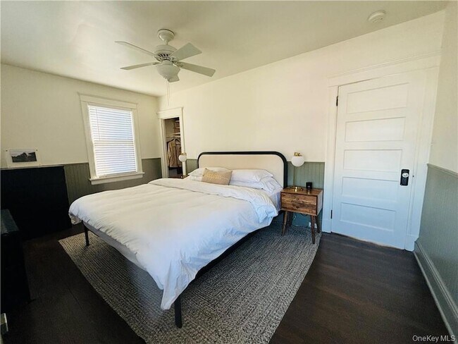 Building Photo - 194 N Midland Ave