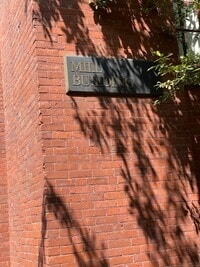 Building Photo - 839 Main St