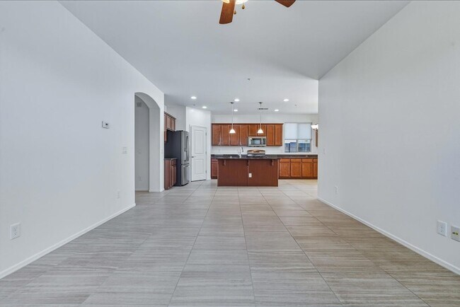 Building Photo - 9233 W Dreyfus Dr