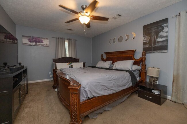 Building Photo - 3 Bedroom Home in North Columbus, GA