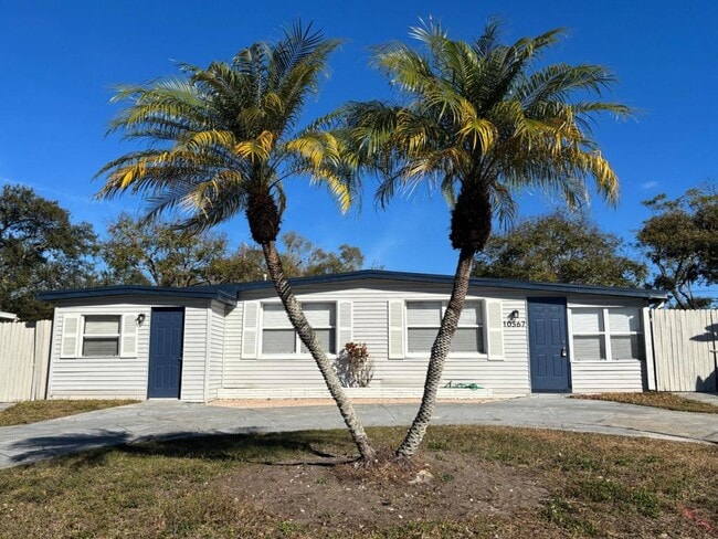 Building Photo - 10367 109th Ave