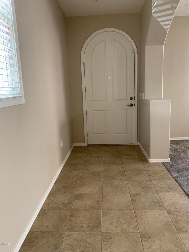 Building Photo - 3854 E Sabra Ln