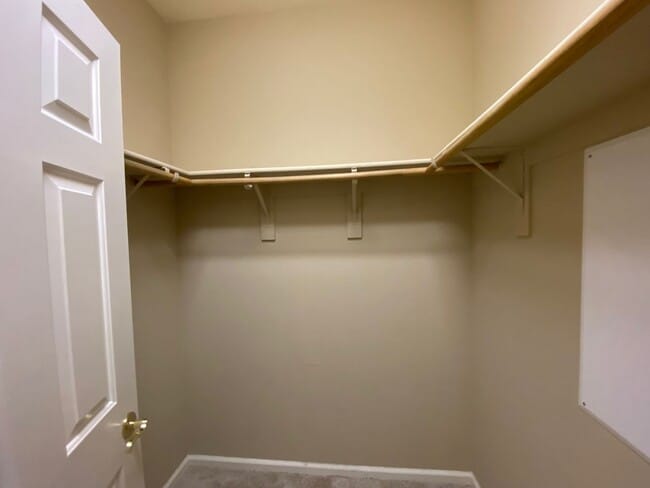 Building Photo - Charming 3 Bedroom 2 Bath Home in Elk Grov...
