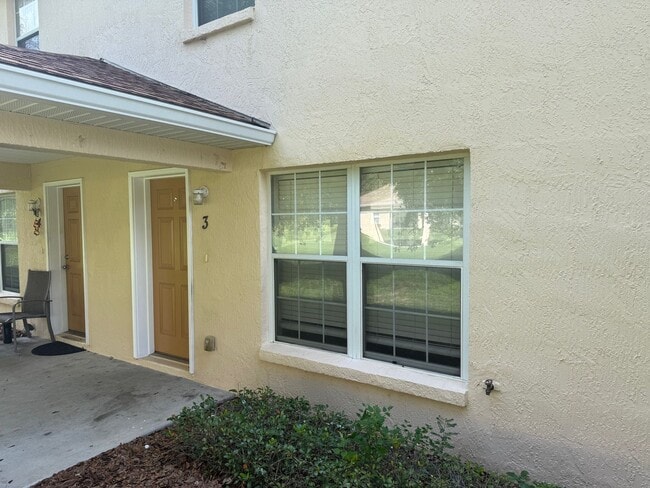 Primary Photo - 2 Bedroom, 2 1/2 Bathroom Apartment