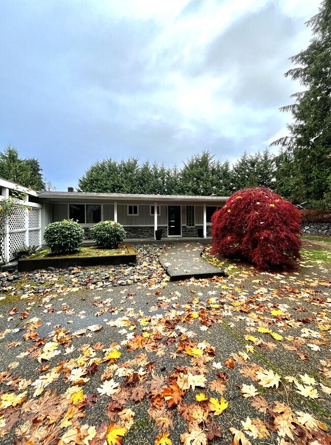 Building Photo - Secluded Puyallup Home with Full 2-Bedroom ADU and Panoramic City Views