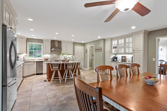 Building Photo - 12819 Huntercreek Rd