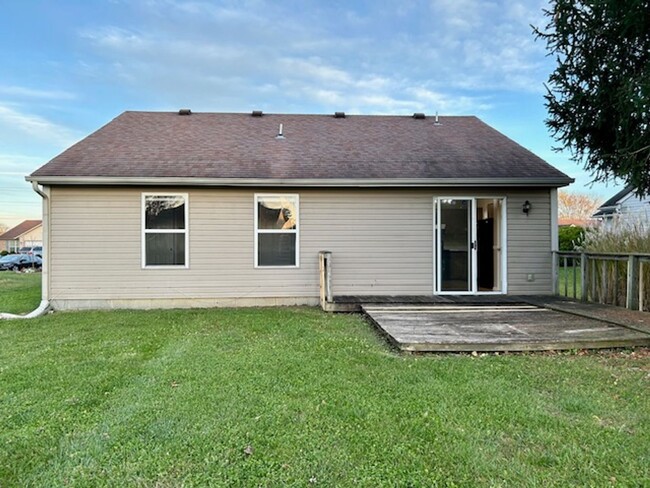 Building Photo - Wonderful 3B/2B Ranch home on Indy's East ...