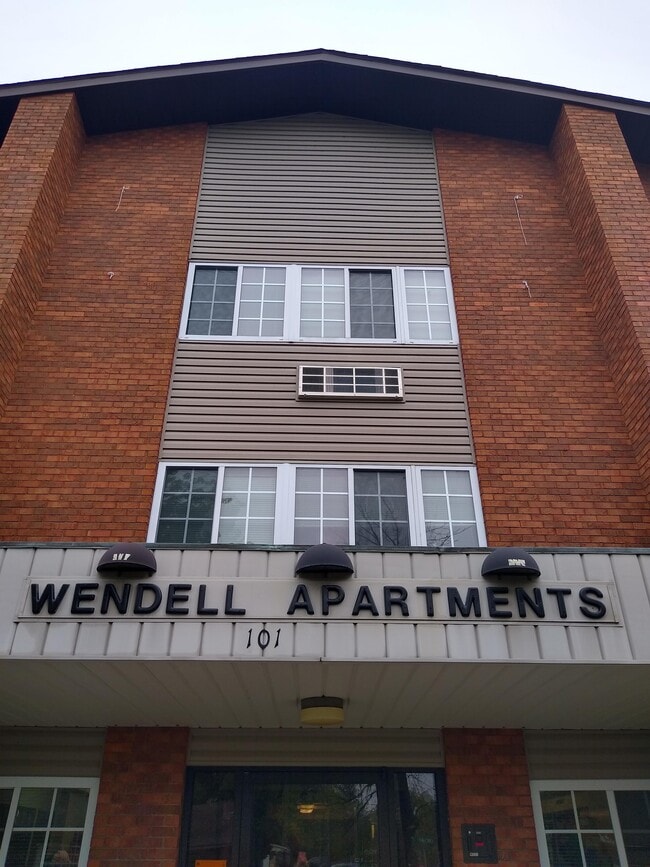 Primary Photo - Wendell Apartments