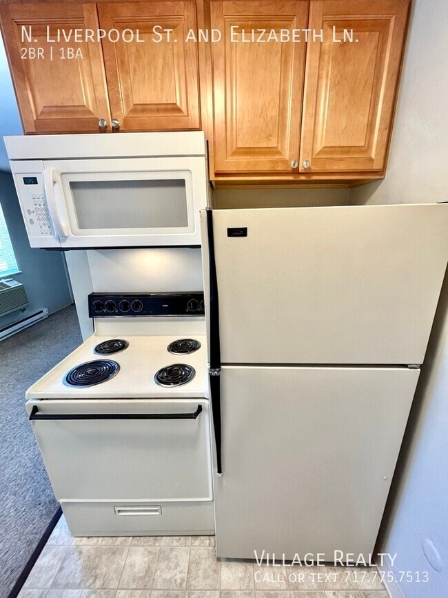 Building Photo - 55 N Liverpool St