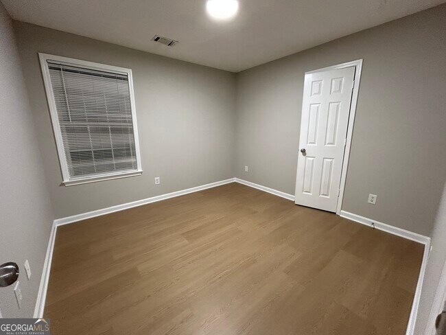 Building Photo - 2715 White Blossom Ln