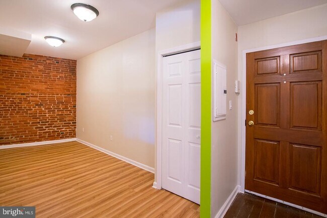 Building Photo - 1122 E Passyunk Ave