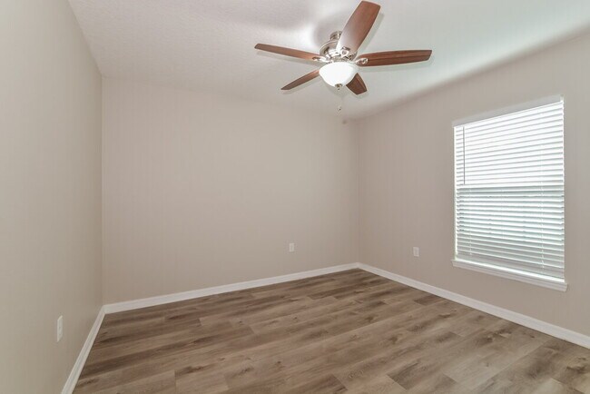 Building Photo - 2443 Bracknell Forest Trail