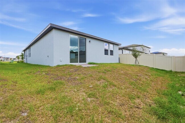 Building Photo - 3912 Giorgio Dr