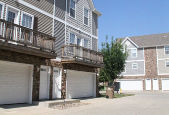 Building Photo - Village at North Pointe