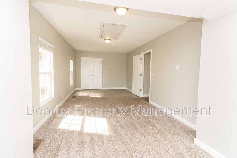 Building Photo - 3629 Thrushwood Dr