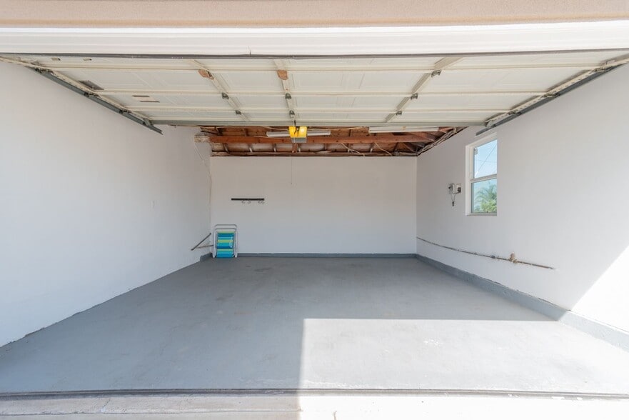 Building Photo - 6222 Danbury Way