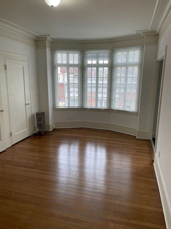 Building Photo - Brand new Studio near Downtown