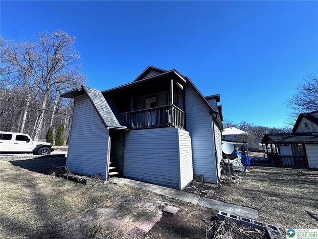 Building Photo - 173A 8th St