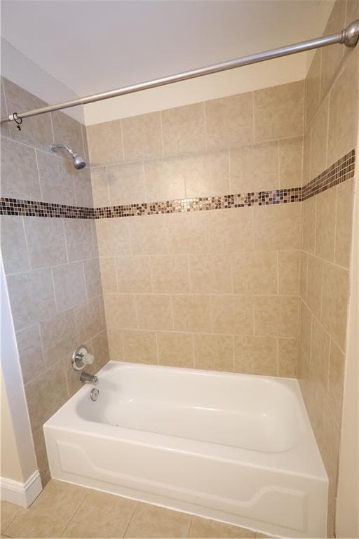 Building Photo - 2561 Eastwood Dr