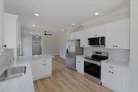 Building Photo - Minnis Townhomes