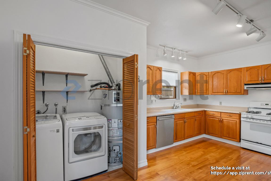 Building Photo - 4151 Manila Ave