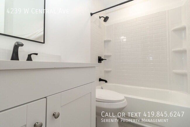 Building Photo - 4239 Central Ave