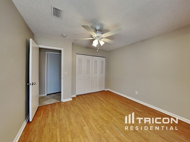 Building Photo - 8234 Vassar Cir