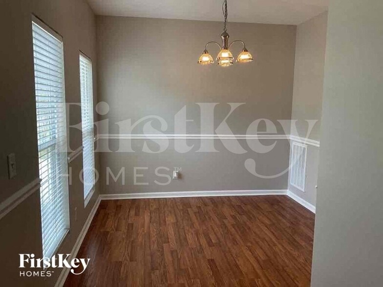 Building Photo - 12814 Coral Sunrise Dr