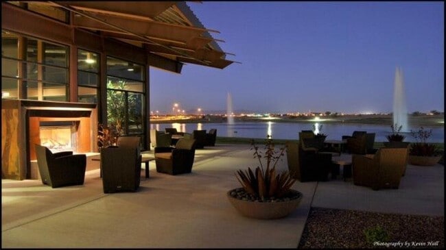 Building Photo - 2465 E Flintlock Dr