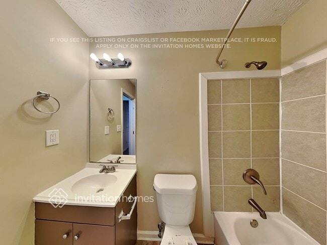 Building Photo - 40 Brook Valley Dr