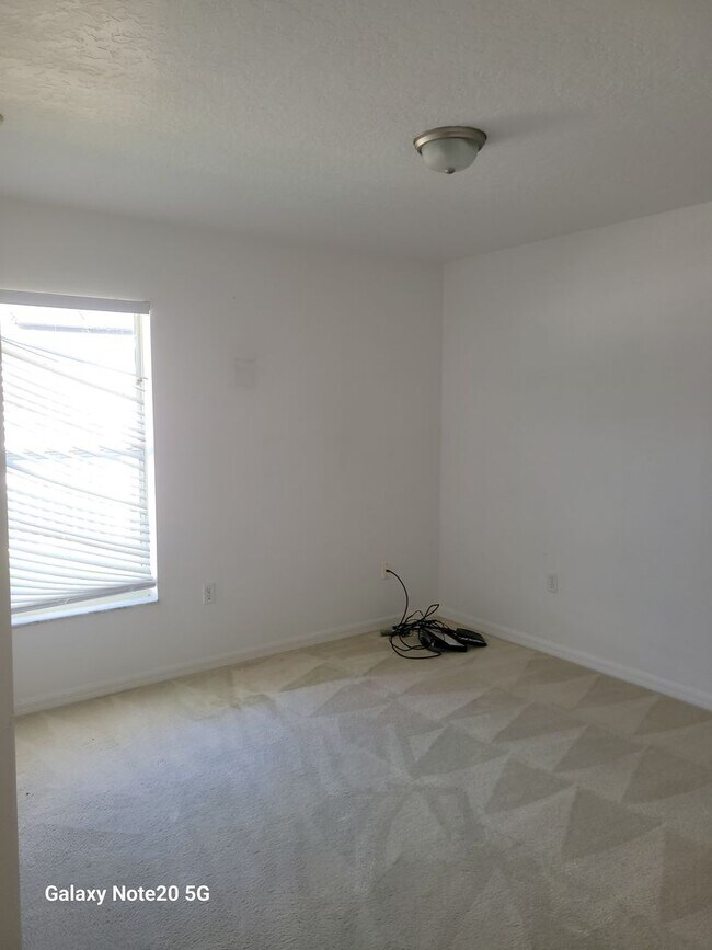 Building Photo - FOR RENT!! CHARMING AND COZY 3 BEDROOM 2 B...