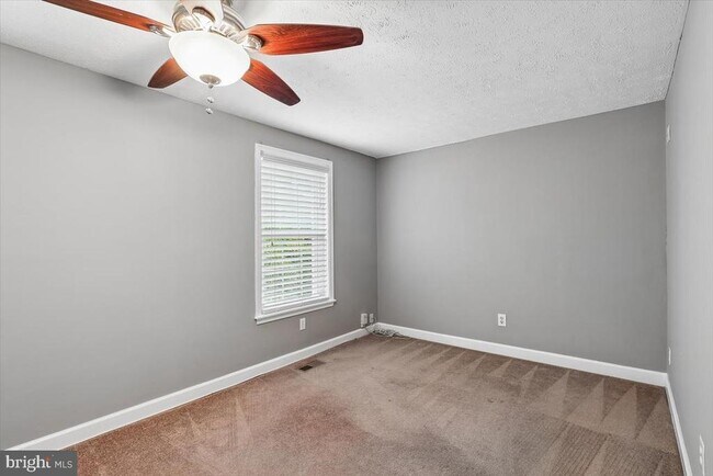 Building Photo - 1594 Lodge Pole Ct