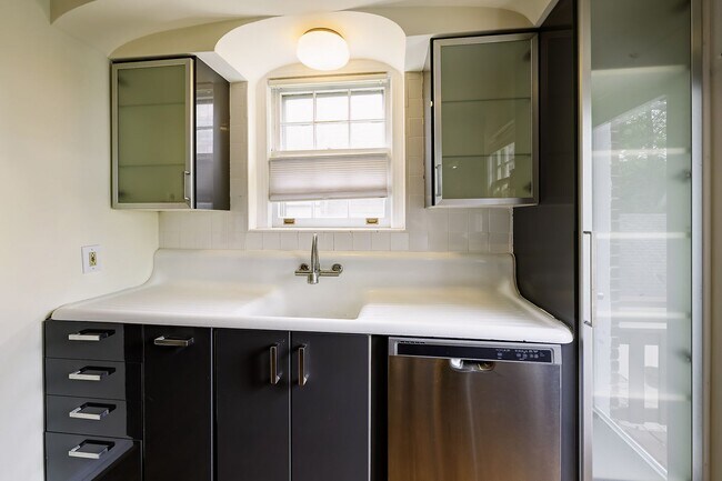 Building Photo - NW DC - Timeless Elegance Meets Modern Comfort in AU Park (with Pool!)